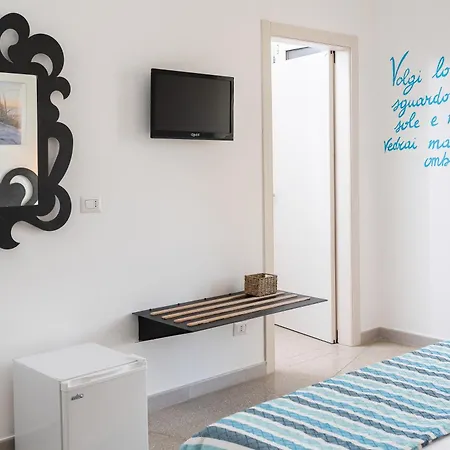 Preferisco E Trattoria Sul Mare Bed & Breakfast *
