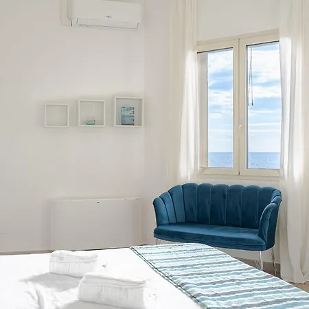 Preferisco E Trattoria Sul Mare Bed & Breakfast *