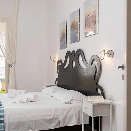 לינה וארוחת בוקר Preferisco E Trattoria Sul Mare 3*