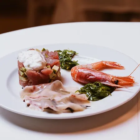 Preferisco E Trattoria Sul Mare Bed & Breakfast 3*